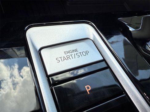 New 2026 Volkswagen Atlas SE image 19