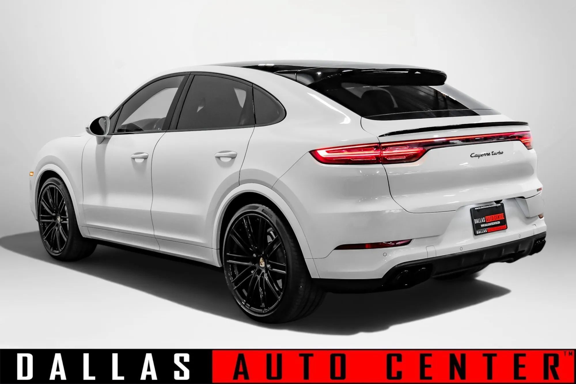 Used 2021 Porsche Cayenne Turbo AWD/4WD image 7