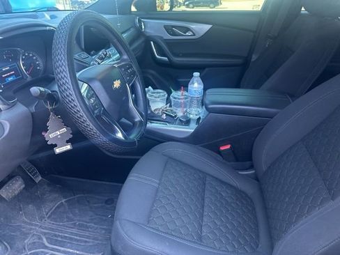 Used 2022 Chevrolet Blazer LT w/ LPO, Black Accent Package image 5