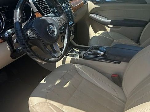 Used 2019 Mercedes-Benz GLS 450 4MATIC image 6