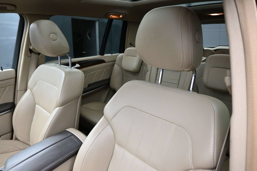 Used 2014 Mercedes-Benz GL 450 4MATIC image 12