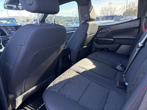 Used 2024 Chevrolet Colorado Z71 w/ Z71 Convenience Package 2 image 14