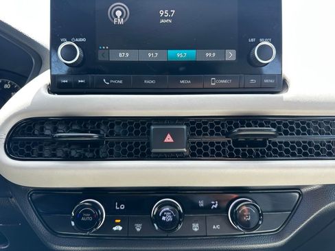 Used 2024 Honda HR-V LX image 23