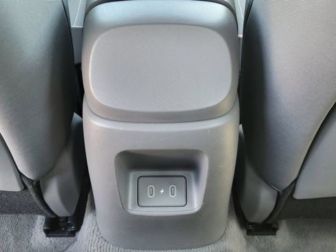 Used 2024 Hyundai Elantra SEL FWD image 14