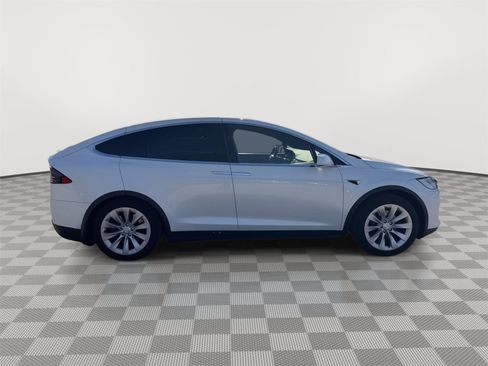 Used 2019 Tesla Model X Long Range image 5
