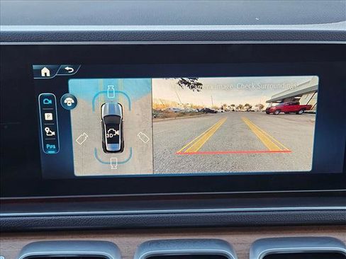 Used 2025 Mercedes-Benz GLE 350 4MATIC image 16