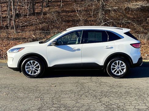 Certified 2022 Ford Escape SE w/ Convenience Package image 4