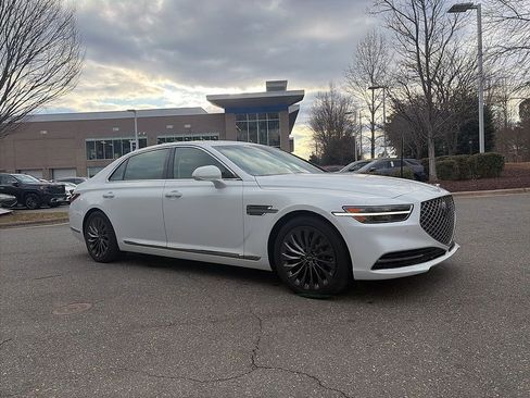 Used 2020 Genesis G90 3.3T Premium image 3