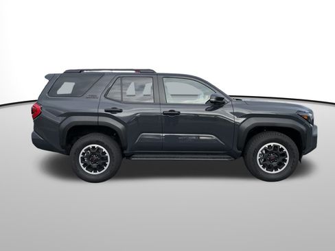Certified 2025 Toyota 4Runner TRD Off-Road Premium image 2