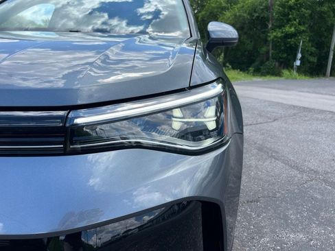 New 2026 Volkswagen Taos SE FWD image 10