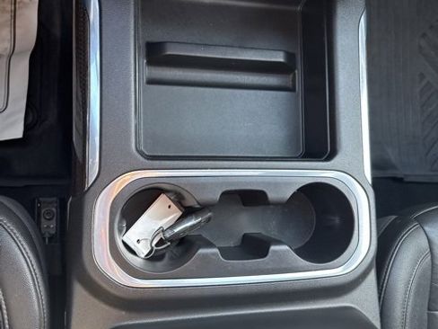 Used 2021 Chevrolet Silverado 1500 LT Trail Boss w/ Convenience Package II image 24