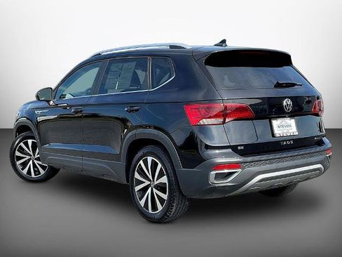 Used 2023 Volkswagen Taos SE AWD/4WD image 4