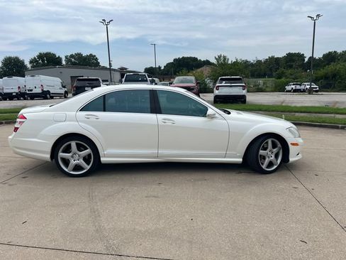 Used 2009 Mercedes-Benz S 550 4MATIC image 8