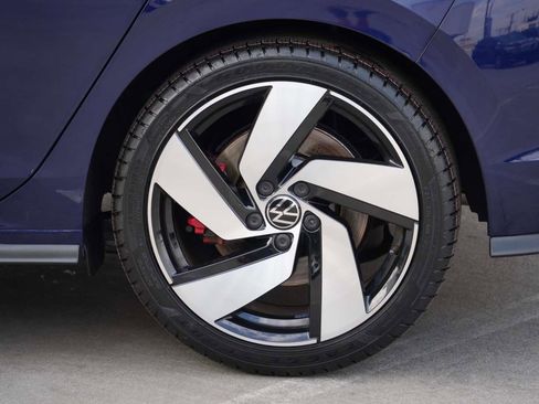 Used 2022 Volkswagen GTI S image 23