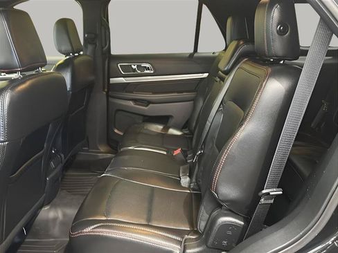 Used 2018 Ford Explorer Sport AWD/4WD image 10