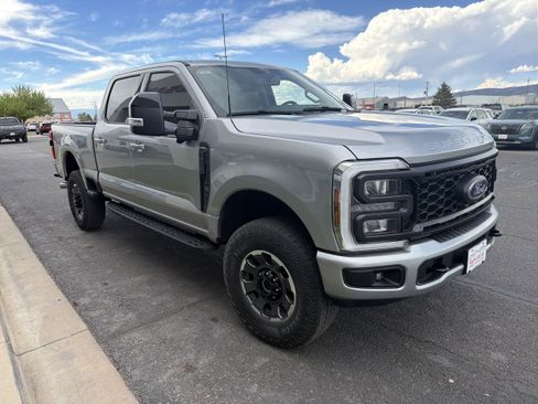 Used 2024 Ford F250 Lariat w/ Tremor Off-Road Package AWD/4WD image 3
