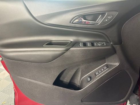 Used 2019 Chevrolet Equinox Premier AWD/4WD image 19
