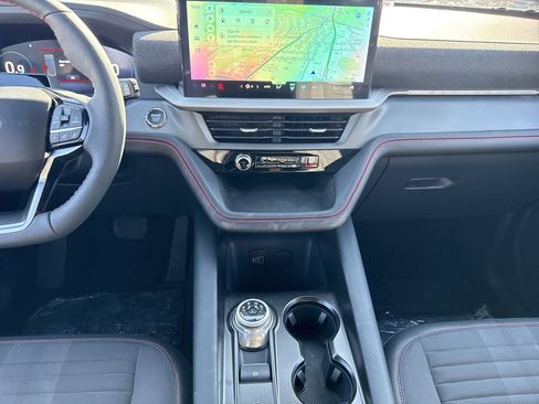 Used 2026 Ford Explorer ST-Line image 12