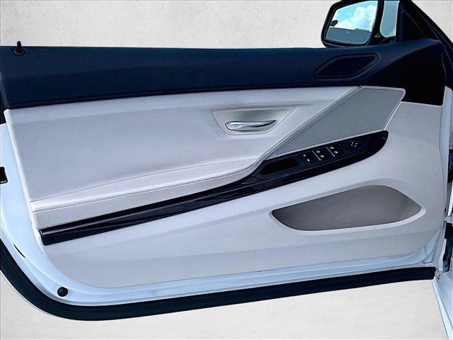 Used 2012 BMW 650i Convertible RWD image 18