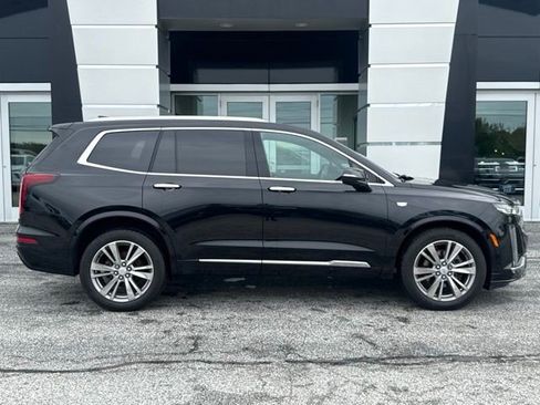 Certified 2023 Cadillac XT6 Premium Luxury w/ Technology Package AWD/4WD image 3
