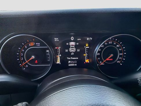 Used 2021 Jeep Wrangler Unlimited Sport w/ Sun And Sound Package AWD/4WD image 37