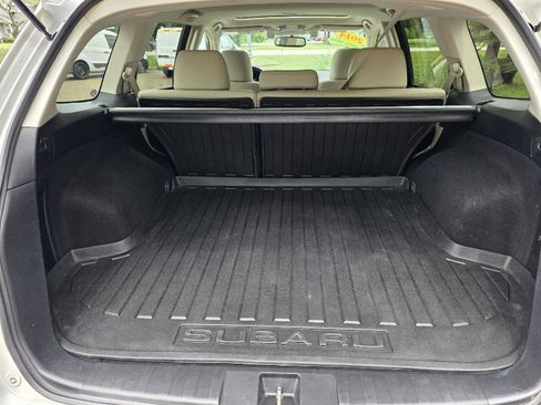 Used 2014 Subaru Outback 2.5i Limited AWD/4WD image 16