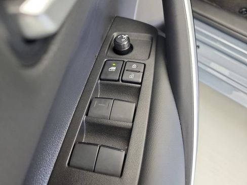 Used 2026 Toyota Corolla XLE FWD image 22