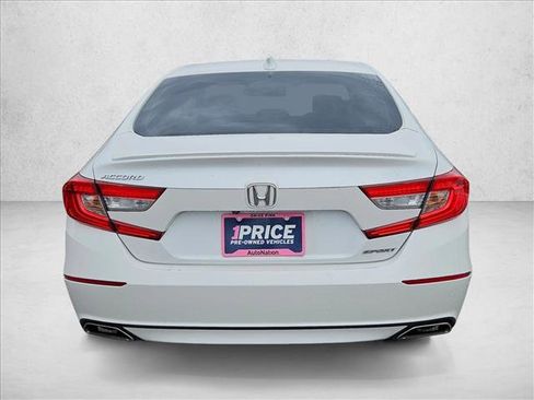 Used 2018 Honda Accord Sport image 6