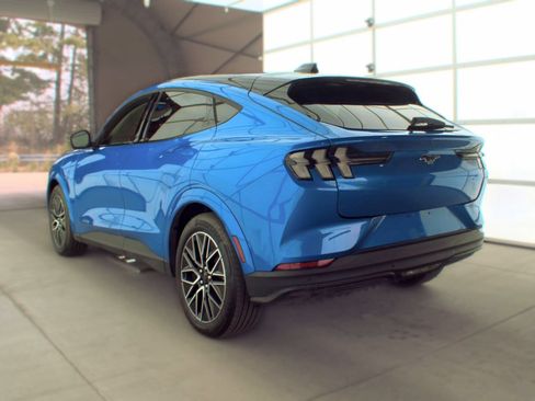 Used 2025 Ford Mustang Mach-E Premium AWD/4WD image 4