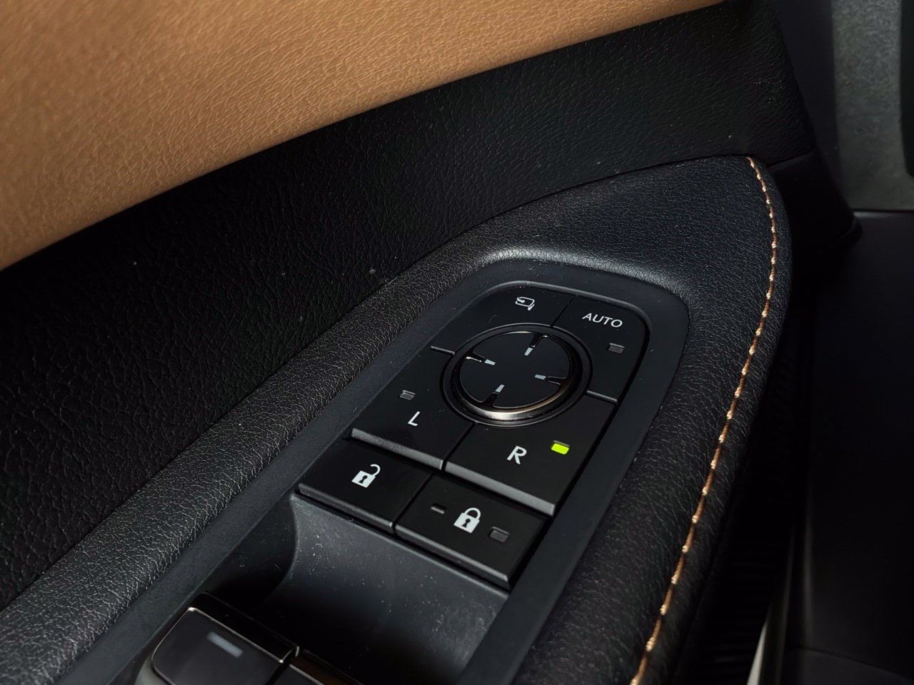 Used 2023 Lexus RX 350 Premium w/ Cold Area Package FWD image 25