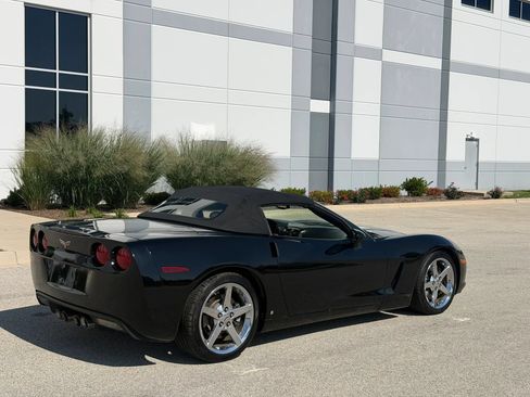 Used 2007 Chevrolet Corvette Convertible w/ Preferred Equipment Group RWD image 5