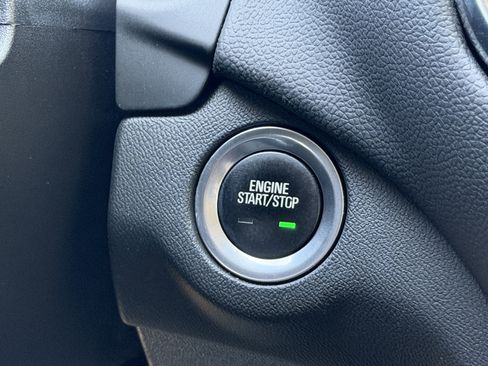 Used 2024 Chevrolet Equinox LT image 29