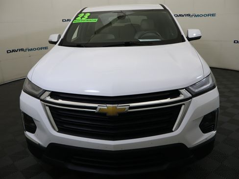 Used 2023 Chevrolet Traverse LS FWD image 14