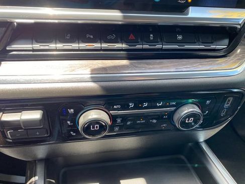 Used 2024 Chevrolet Silverado 2500 LTZ w/ LTZ Plus Package AWD/4WD image 18