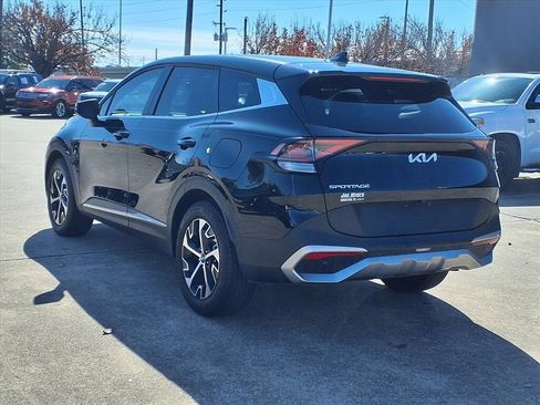 Certified 2023 Kia Sportage EX image 3