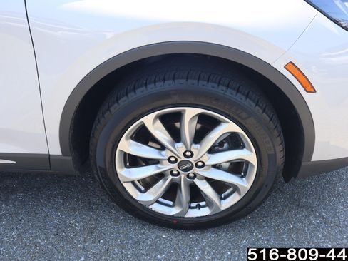 Used 2022 Lincoln Corsair AWD w/ Premium Package image 10