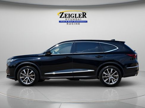 Used 2025 Acura MDX SH-AWD w/ Technology Package image 4