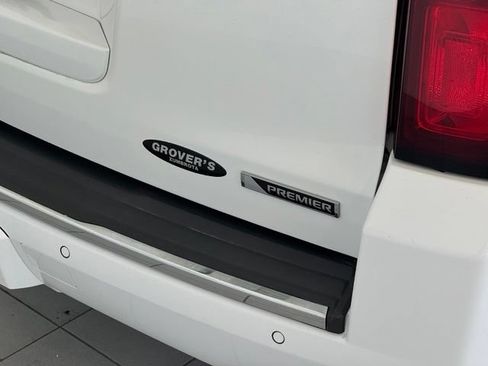 Used 2018 Chevrolet Suburban Premier AWD/4WD image 47