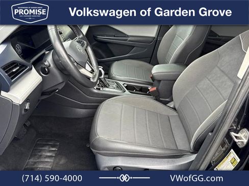 Used 2024 Volkswagen Taos SE FWD image 14