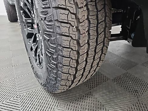 New 2026 GMC Canyon Elevation w/ Convenience Package image 48