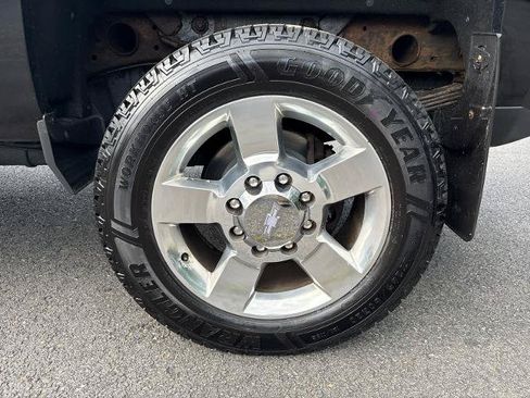 Used 2017 Chevrolet Silverado 2500 LT w/ All Star Edition AWD/4WD image 11