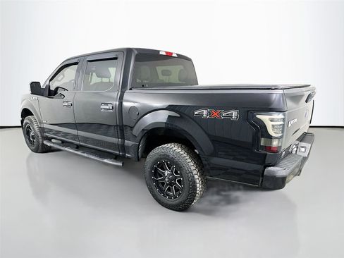 Used 2016 Ford F150 XLT image 5