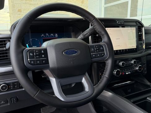 New 2026 Ford F250 Lariat w/ Black Appearance Package image 33