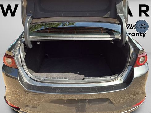 Used 2023 MAZDA MAZDA3 s FWD image 10
