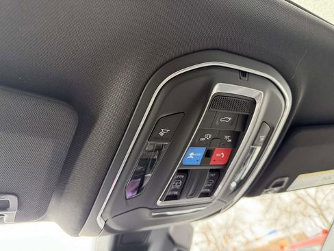 New 2025 Jeep Grand Cherokee Altitude AWD/4WD image 29