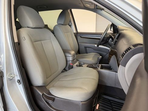 Used 2010 Hyundai Santa Fe GLS image 26