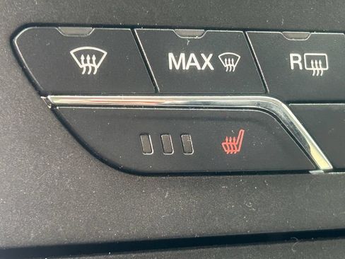 Used 2017 Ford Edge SEL w/ Equipment Group 201A AWD/4WD image 16