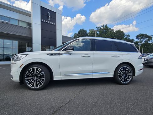 Used 2023 Lincoln Aviator Black Label w/ Dynamic Handling Package AWD/4WD image 1