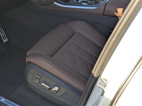 New 2026 BMW X5 xDrive50e w/ M Sport Package image 4