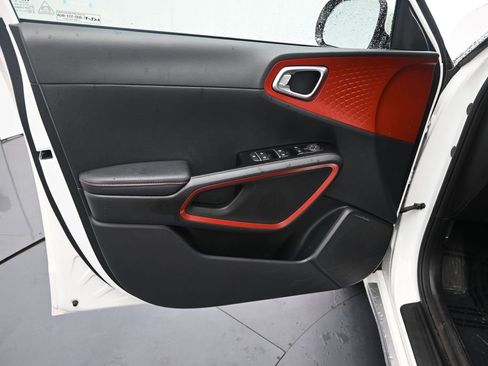 Certified 2023 Kia Soul GT-Line w/ GT-Line Technology Package FWD image 18